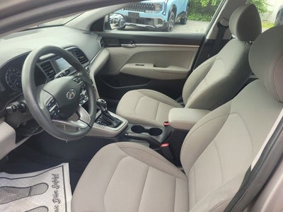 2020 Hyundai Elantra SE
