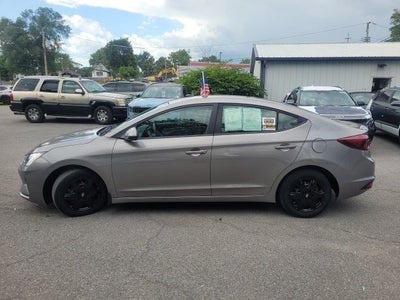 2020 Hyundai Elantra SE