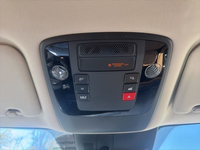 2024 Kia Carnival EX