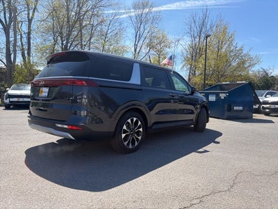 2024 Kia Carnival EX