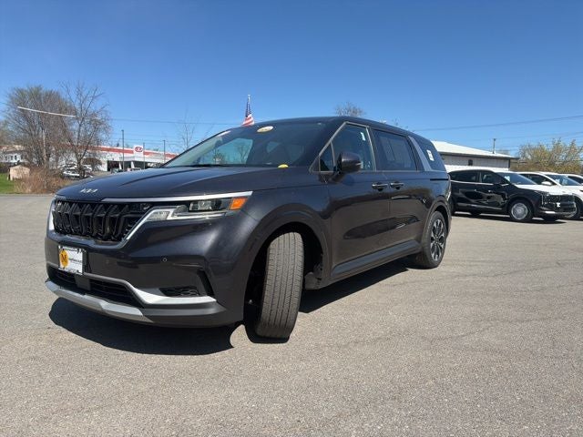 2024 Kia Carnival EX