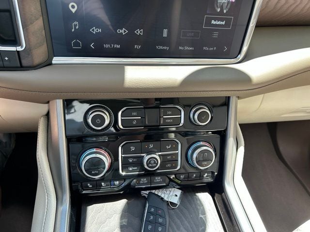 2023 GMC Yukon XL Denali
