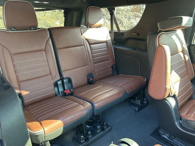 2023 GMC Yukon XL Denali Ultimate
