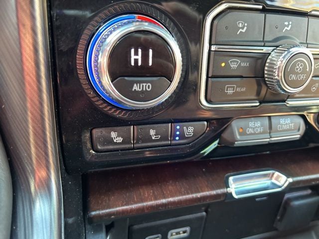 2023 GMC Yukon XL Denali Ultimate