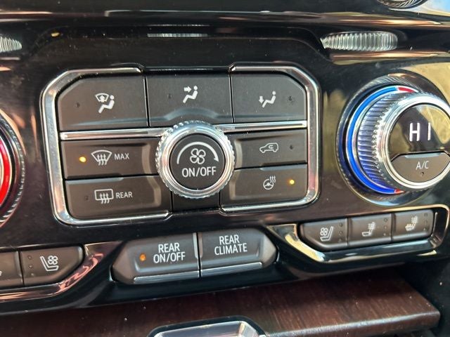 2023 GMC Yukon XL Denali Ultimate