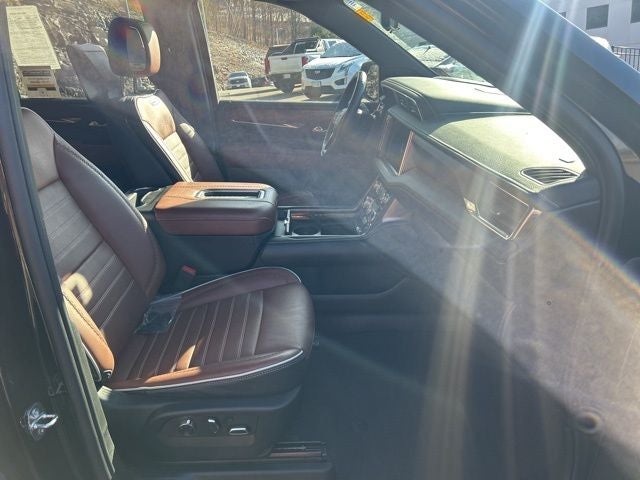 2023 GMC Yukon XL Denali Ultimate