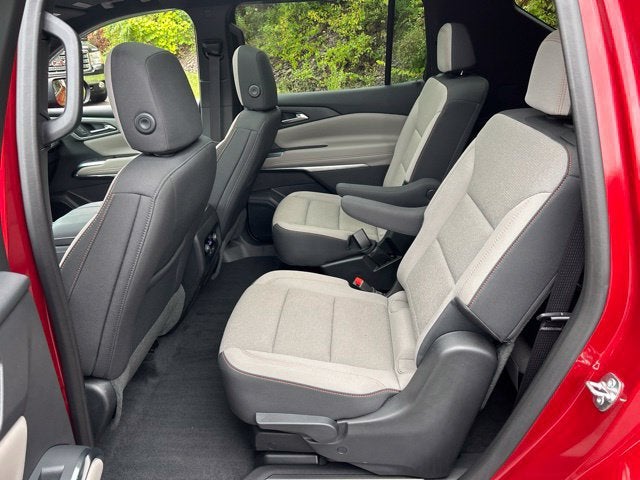 2025 Chevrolet Traverse LT 2LT