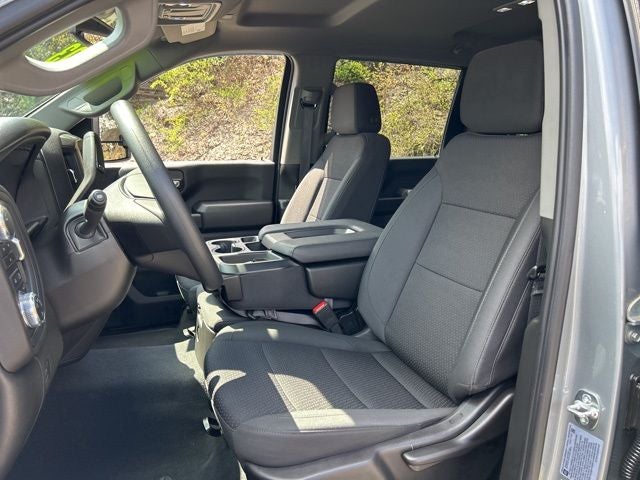 2025 GMC Sierra 2500HD Pro