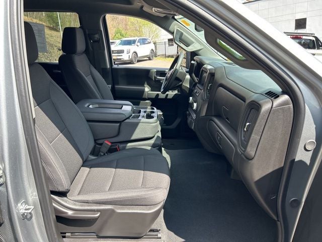 2025 GMC Sierra 2500HD Pro