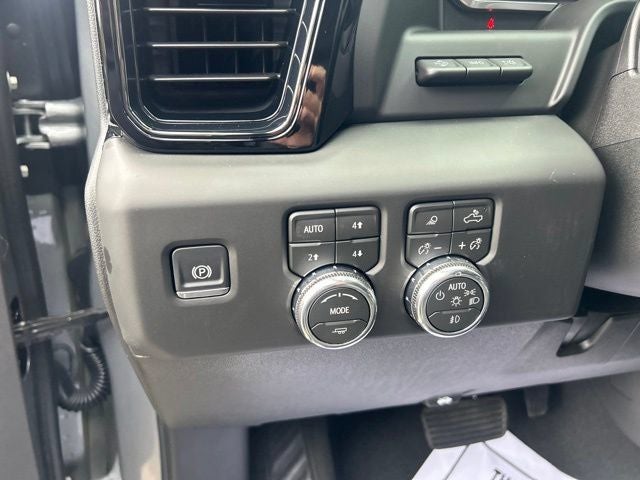 2026 GMC Sierra 2500HD AT4