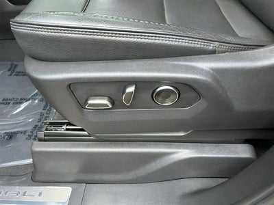 2025 GMC Sierra 2500HD Denali