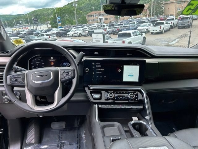 2025 GMC Sierra 2500HD Denali