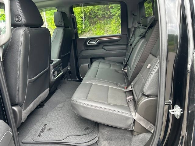 2025 GMC Sierra 2500HD Denali