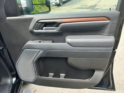 2025 GMC Sierra 2500HD Denali