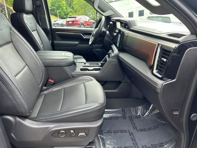 2025 GMC Sierra 2500HD Denali