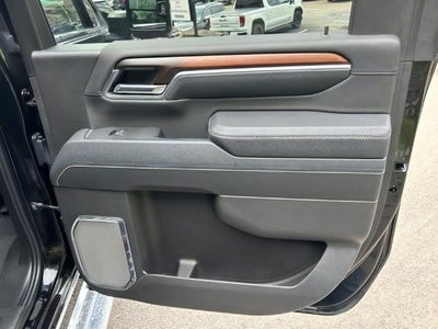 2025 GMC Sierra 2500HD Denali
