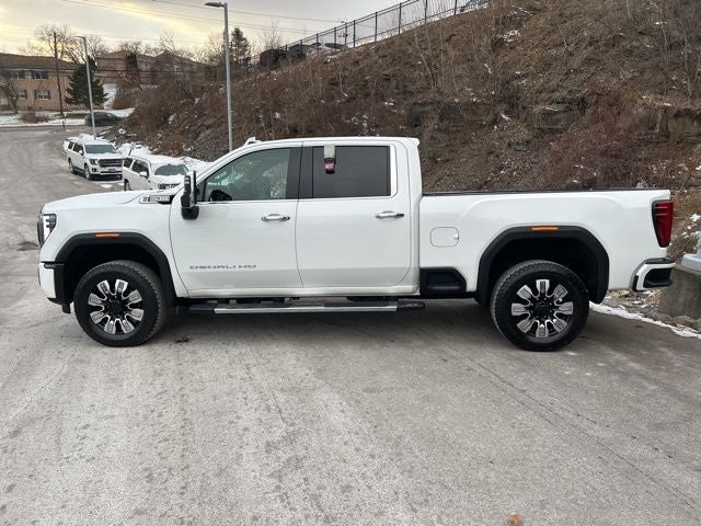 2025 GMC Sierra 2500HD Denali
