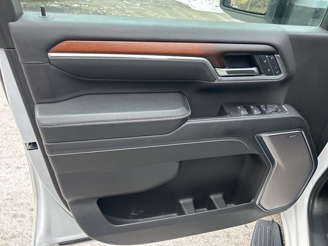 2025 GMC Sierra 2500HD Denali