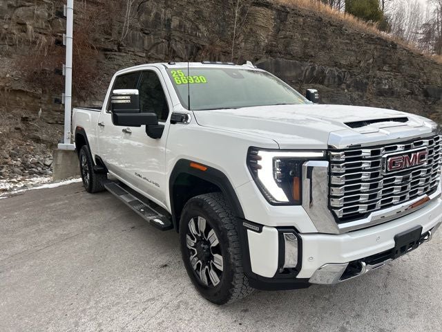 2025 GMC Sierra 2500HD Denali