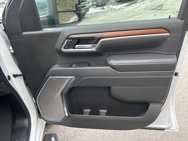 2025 GMC Sierra 2500HD Denali