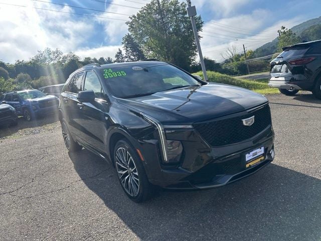 2024 Cadillac XT4 Sport