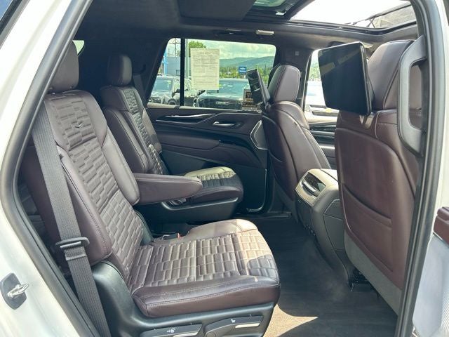 2023 Cadillac Escalade Sport Platinum