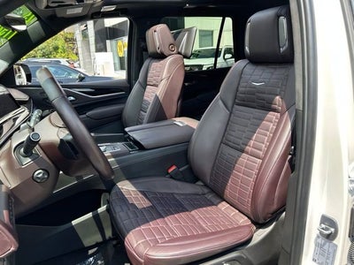 2023 Cadillac Escalade Sport Platinum