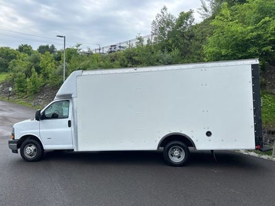 2022 Chevrolet Express 3500 Work Van Cutaway
