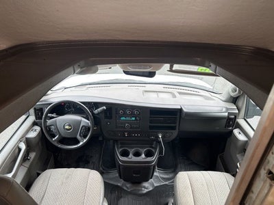 2022 Chevrolet Express 3500 Work Van Cutaway