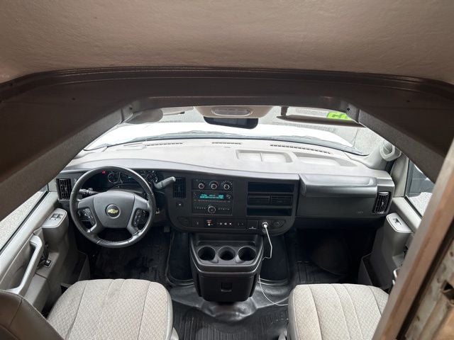2022 Chevrolet Express 3500 Work Van Cutaway