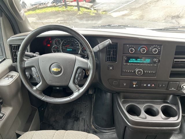 2022 Chevrolet Express 3500 Work Van Cutaway