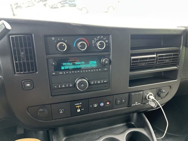 2022 Chevrolet Express 3500 Work Van Cutaway