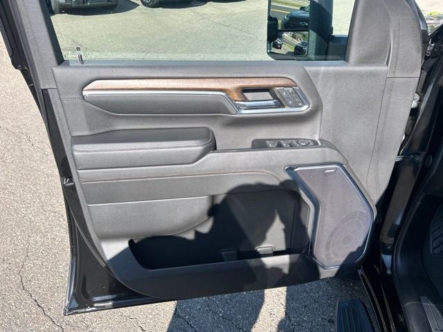2024 Chevrolet Silverado 3500HD High Country