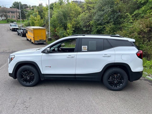 2023 GMC Terrain AT4