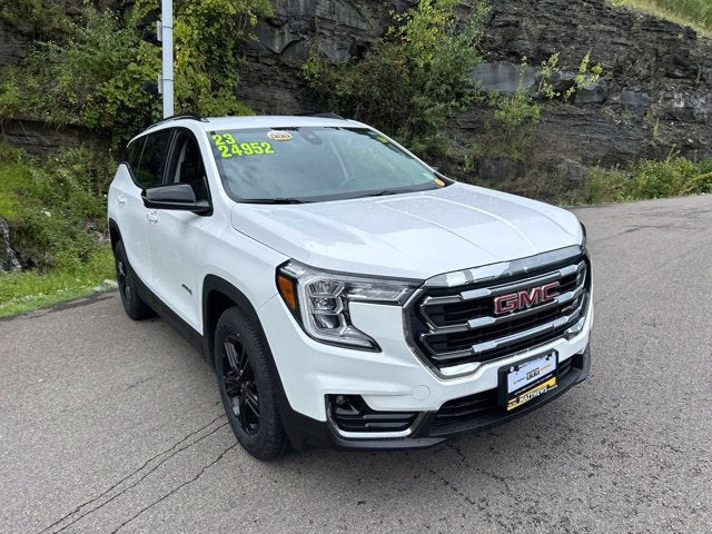 2023 GMC Terrain AT4