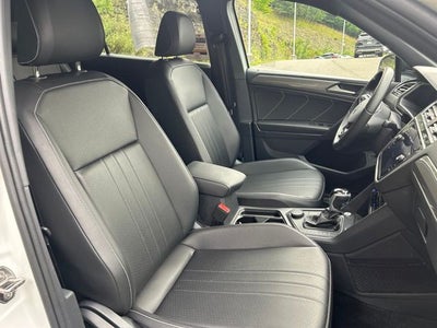 2024 Volkswagen Tiguan 2.0T SE R-Line Black