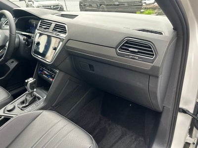 2024 Volkswagen Tiguan 2.0T SE R-Line Black