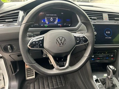 2024 Volkswagen Tiguan 2.0T SE R-Line Black