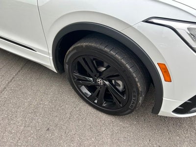 2024 Volkswagen Tiguan 2.0T SE R-Line Black