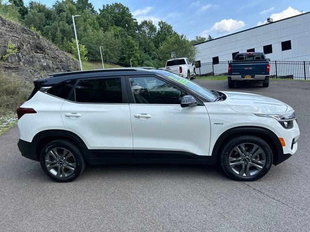 2022 Kia Seltos S