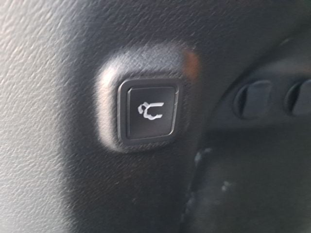 2023 Jeep Cherokee Trailhawk