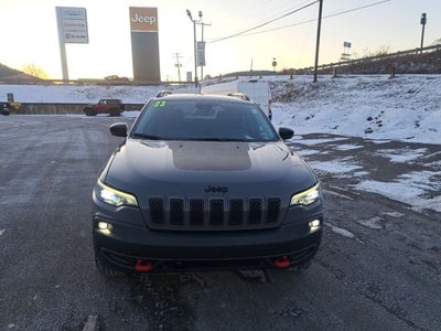 2023 Jeep Cherokee Trailhawk