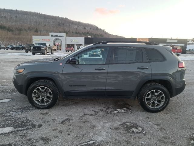 2023 Jeep Cherokee Trailhawk