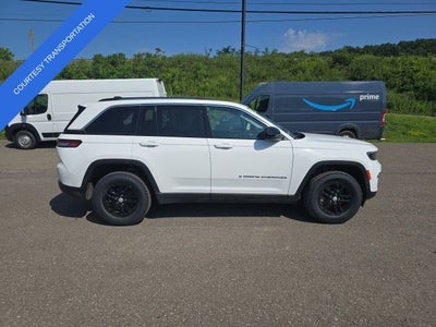 2023 Jeep Grand Cherokee Laredo