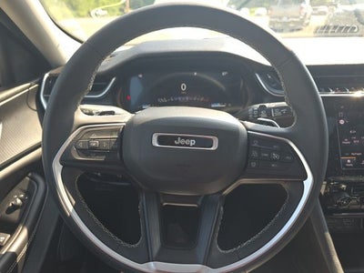 2023 Jeep Grand Cherokee Laredo X