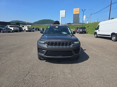 2023 Jeep Grand Cherokee Laredo X