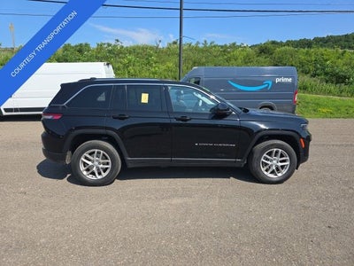 2023 Jeep Grand Cherokee Laredo