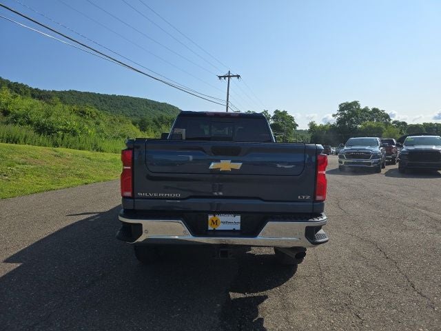 2025 Chevrolet Silverado 3500HD LTZ