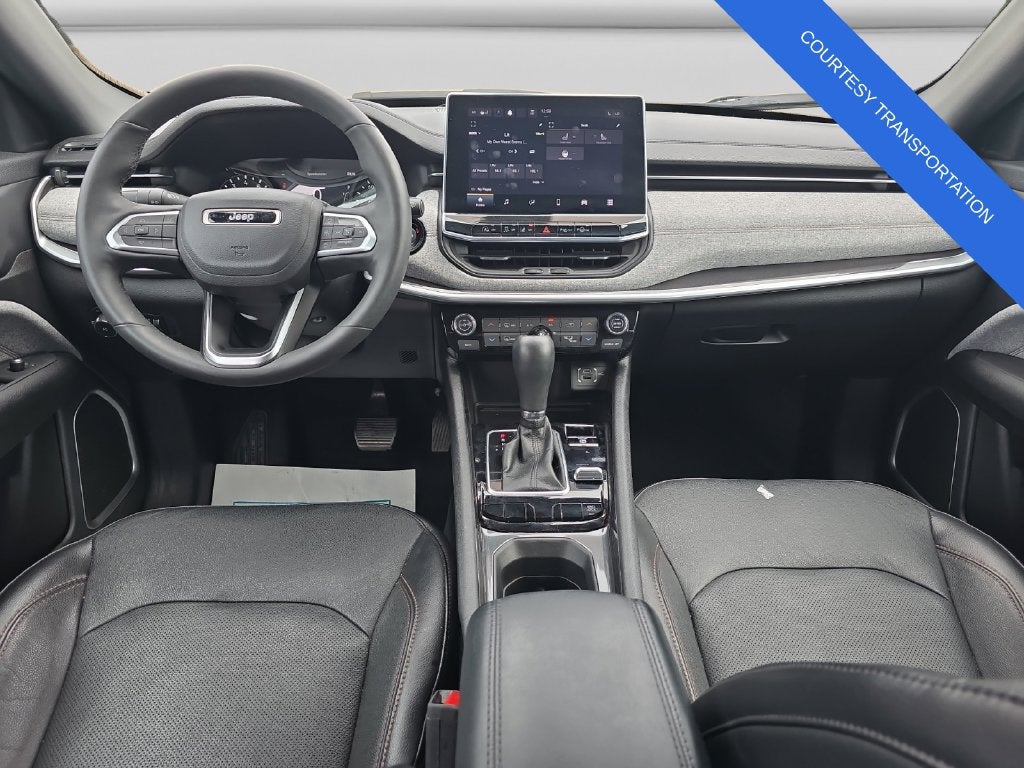2023 Jeep Compass Latitude Lux