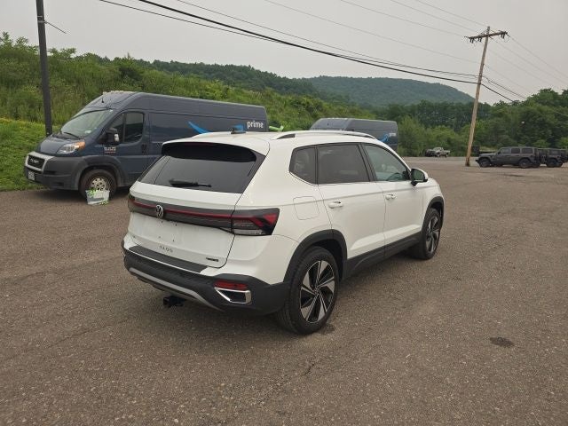 2025 Volkswagen Taos 1.5T SE